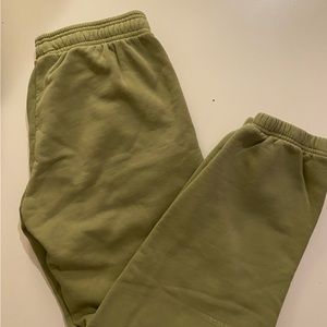 TNA super fleece pistachio green sweater pant